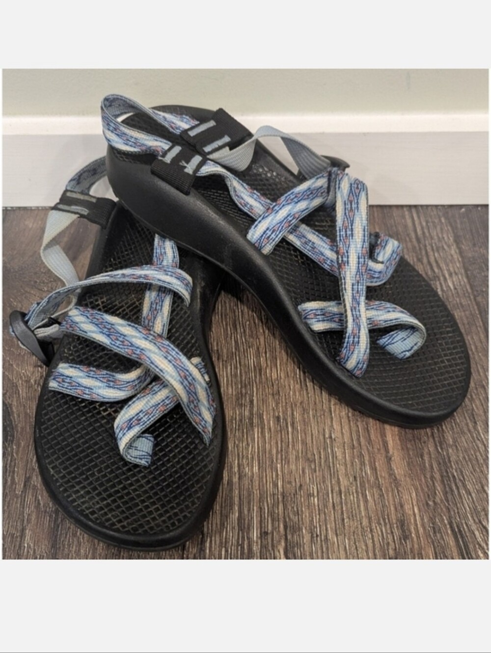 Chaco Z2 Classic Bluebell Strap Sandals Size 10